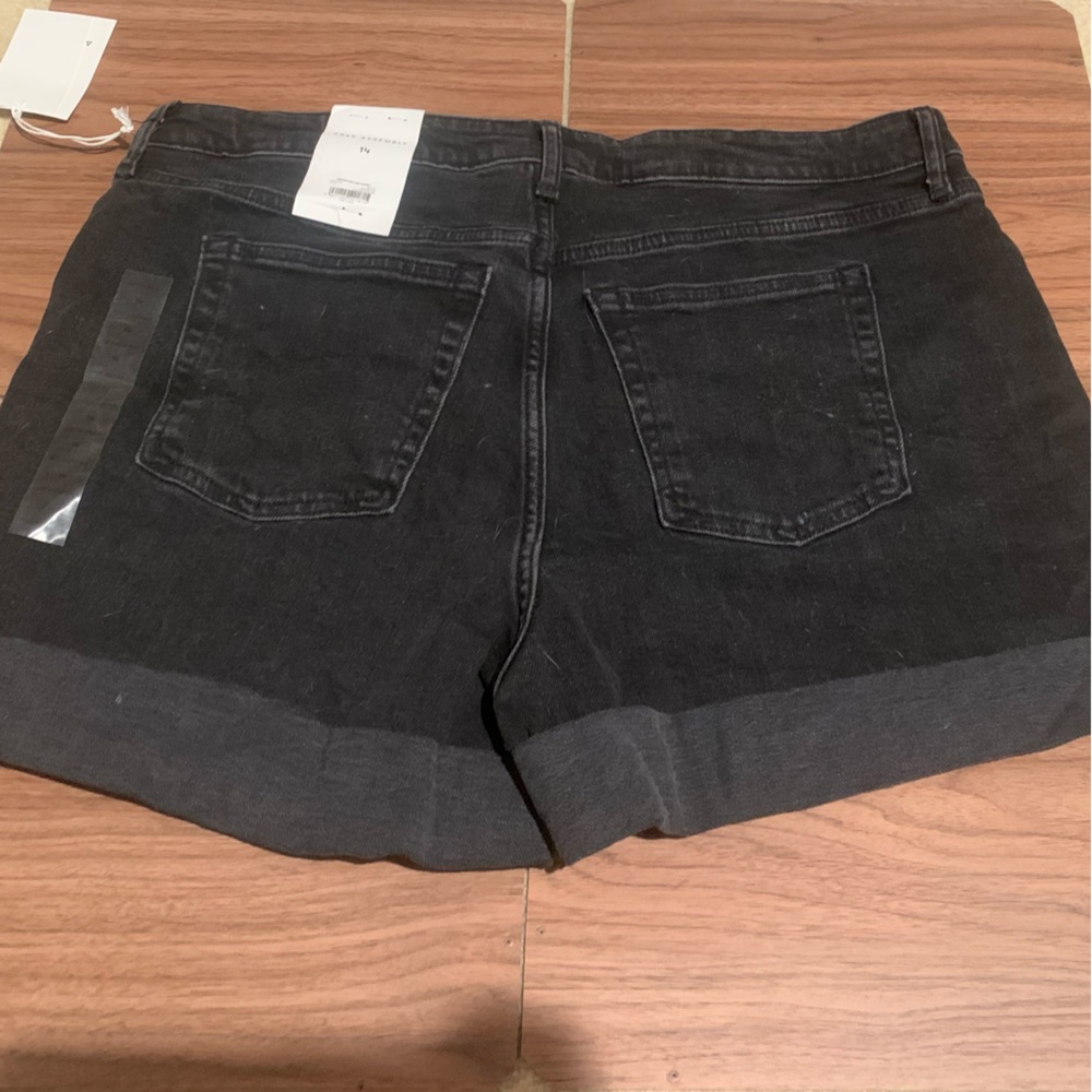 Black Denim Shorts w/ Cuffed hem - Picture 2 of 4